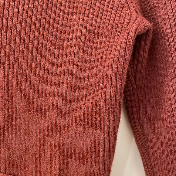 Abercrombie scoop neck sweater - Picture 10 of 13